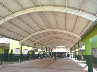 Escola de assentamento em Itaquiraí tem capacidade para 1,5 mil estudantes. (Foto: Roney Minella/Prefeitura de Itaquiraí)