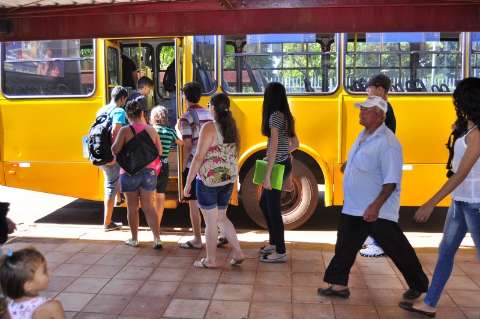Universitários fecham terminal amanhã para cobrar mais segurança em ônibus