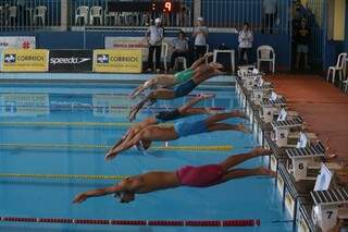 O torneio incentiva os nadadores do Estados a melhorarem, comentou o presidente da Fadems (Foto: Marcelo Victor)
