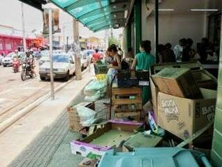 V&eacute;spera de Natal &eacute; uma farra de irregularidades no centro da Capital