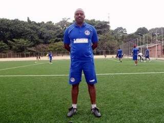 Edu jogou junto com Telê Santana no São Paulo e já treinou as categorias de base de grandes clubes (Foto: Divulgação)