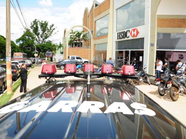 Cliente assaltado em banco iria depositar R$ 200 mil 
