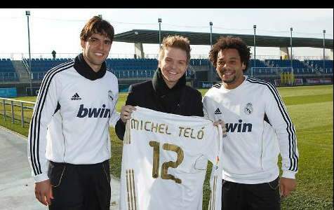  Michel Tel&oacute; visita o Real Madrid e ganha camiseta personalizada