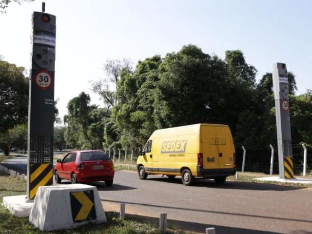 Esperando para receber atrasados, empresa desliga 144 radares de novo
