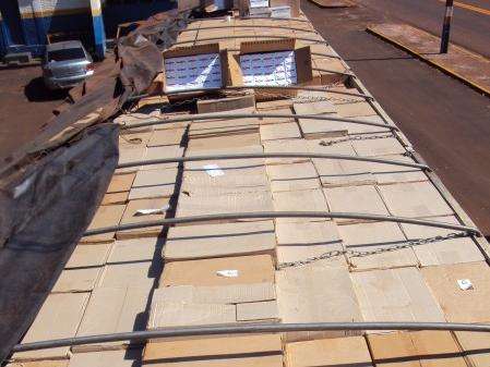 Carreta carregada com 37 mil pacotes de cigarro &eacute; apreendida na MS-379