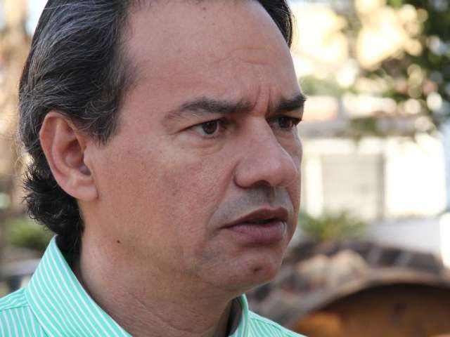 "Não serei radical", diz Marquinhos sobre reunião com médicos grevistas