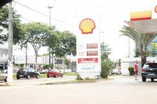 Gasolina vendida a R$ 3,999 antes do novo aumento (Foto: Helio de Freitas)