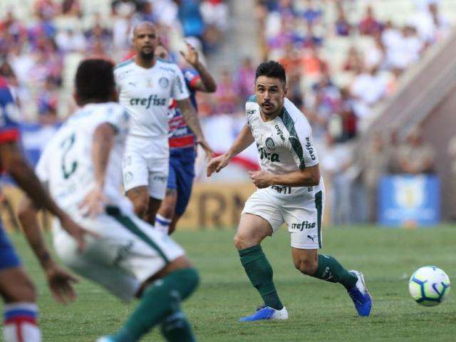 Fora de casa, Palmeiras vence o Fortaleza e segue ca&ccedil;a &agrave; lideran&ccedil;a