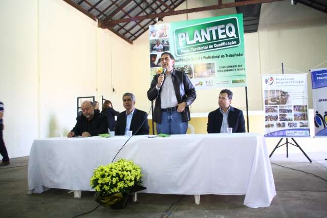 Bernal entrega hoje 34 certificados de costura industrial no Mario Covas