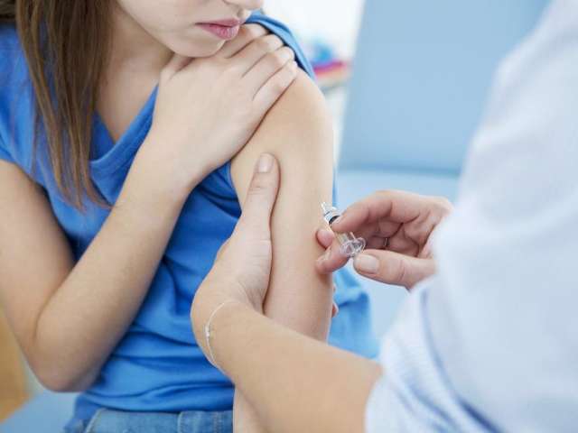 Segunda dose contra HPV est&aacute; dispon&iacute;vel para adolescentes na Capital