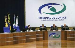 Sessão do Tribunal de Contas de Mato Grosso do Sul nesta terça-feira (Foto: TCE/Divulgação)