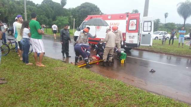 Ciclista fica ferido ao ser atropelado por condutor com sinais de embriaguez