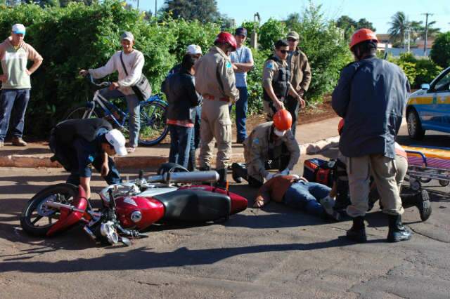 Acidente na Tamandar&eacute; deixa motocilista ferido; avenida &eacute; cen&aacute;rio de batidas