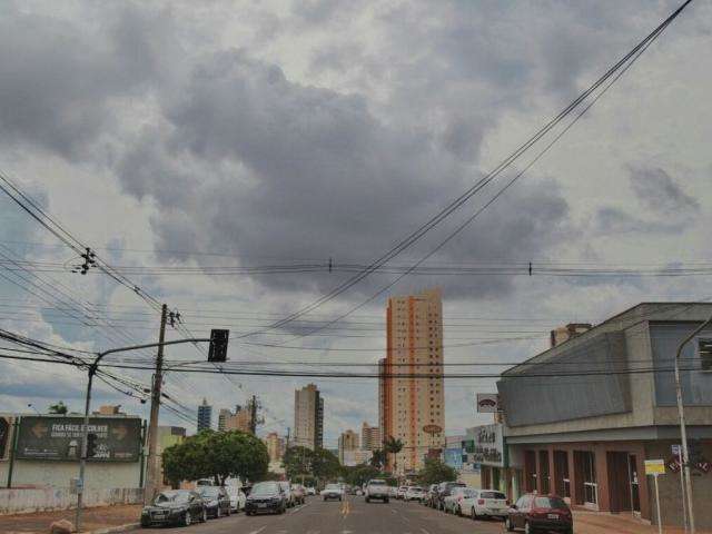 Tempestade e fortes ventos devem atingir MS nesta quarta, alerta instituto