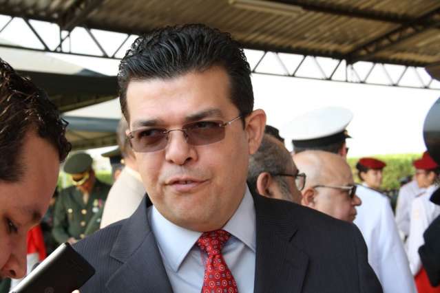 Dia do soldado teve formatura e homenagens a civis e militares