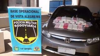 Cocaína estava escondida em Civic e seria levada para Campo Grande (Foto: Divulgação/PMR)