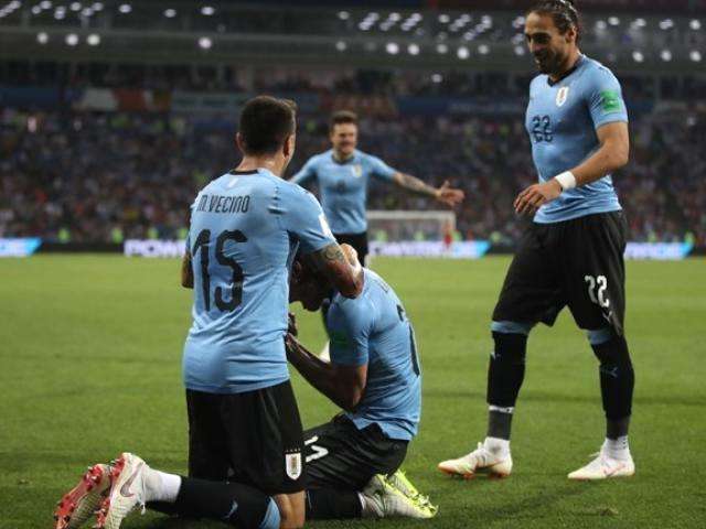 Com dois gols de Cavani, Uruguai supera Portugal em duelo acirrado