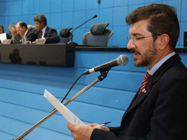 Com impasse na CCJ, deputado chama sess&atilde;o extra para agilizar reformas