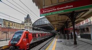 O que seria para a Copa de 2014, o sistema de interligação trem e metrô funciona desde o ano passado, mas exige espírito aventureiro do usuário (Foto: Gabriela Biló)