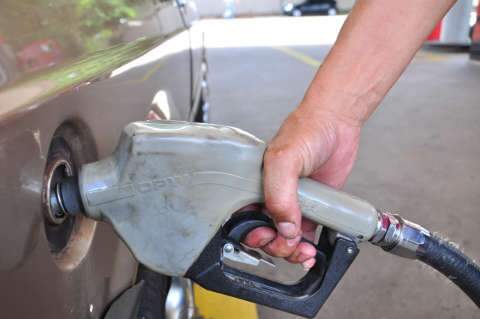 Diferença no preço da gasolina pode chegar a R$ 0,19 entre um posto e outro