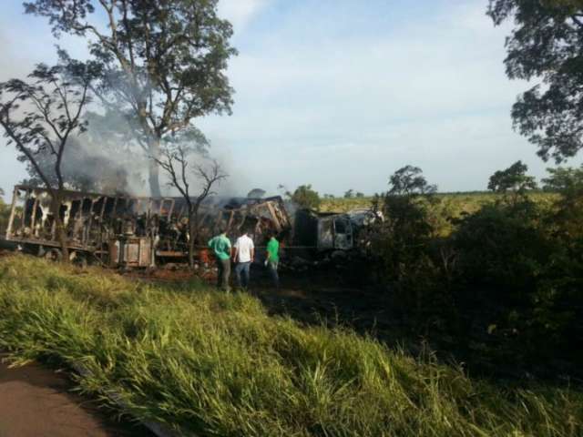 Motorista da carreta pode ter causado acidente com 11 mortes na BR-267