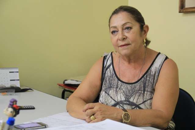 Com servidores em greve, alunos ficam sem caf&eacute; e almo&ccedil;o em escolas