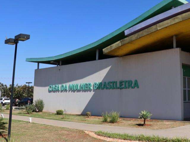 Per&iacute;cia encontra ind&iacute;cios de que mulher ferida com 14 facadas foi estuprada 