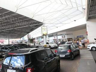 Para achar o que falta na ceia, vale enfrentar fila e pre&ccedil;o &quot;salgado&quot; 