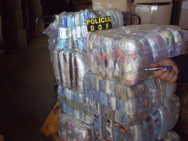  DOF apreende 276 kg de vestu&aacute;rio embalado na rodovia MS-164