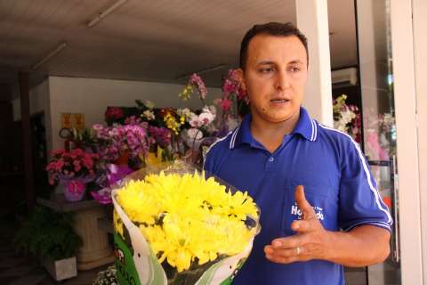 Venda de flores cresce 70% e preço tem variação de até 46% na Capital