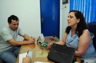 Márcio Ramos e Telma Nantes falam sobre o relacionamento com as pessoas cegas. (Foto: Rodrigo Pazinato)