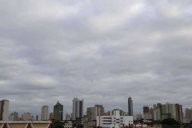 S&aacute;bado amanhece nublado, mas sem previs&atilde;o de chuva na Capital