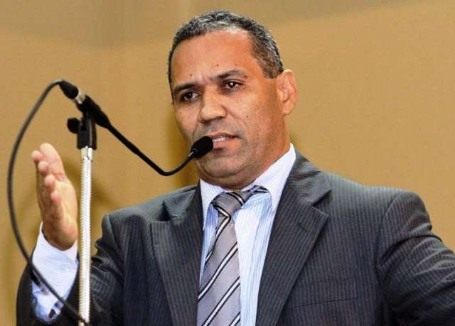 Chaves garante a vereador conclus&atilde;o de asfaltamento no bairro Cidade Morena