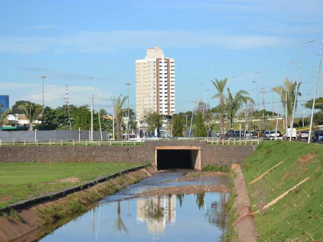  Quinta-feira amanhece com c&eacute;u claro e temperatura pode chegar aos 31 graus