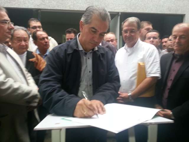 Reinaldo libera mais de R$ 3 milh&otilde;es para investimentos em sa&uacute;de