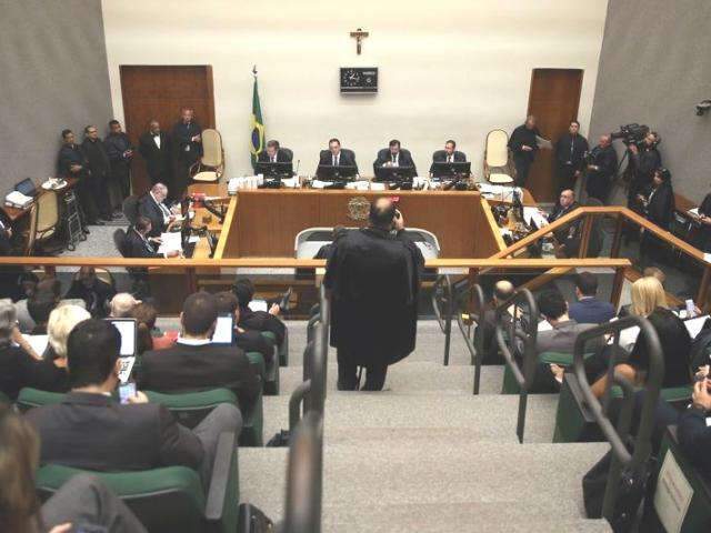 Maioria da 5&ordf; Turma do STJ vota contra pedido de Lula para evitar pris&atilde;o