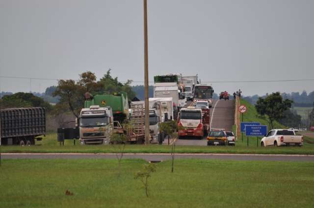 Governo condiciona proposta a desbloqueio de rodovias