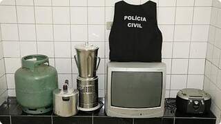  Escola estadual &eacute; saqueada por meninos de 13 e 17 anos em Coxim