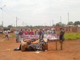 Sem pagamento, trabalhadores protestaram no Bom Retiro em outubro (Foto: Direto das Ruas)