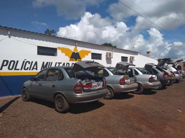 Comboio de 7 ve&iacute;culos &eacute; apreendido na MS-166 com contrabando do Paraguai