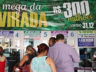 Mega da Virada sorteia R$ 300 milhões no próximo dia 31. (Foto: Henrique Kawaminami)