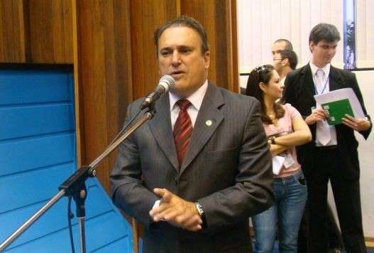 Tita diz que aguarda Justi&ccedil;a para assumir e deixar vaga para Osvane Ramos
