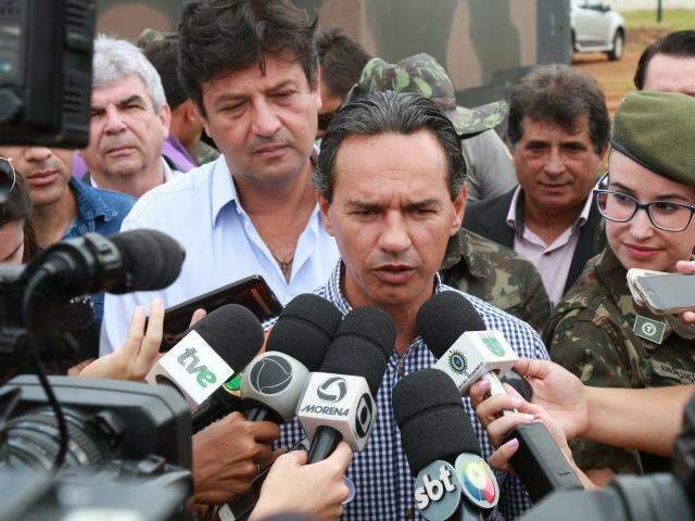 Justi&ccedil;a &eacute; quem manda, mas n&atilde;o h&aacute; dinheiro para reajuste, diz prefeito