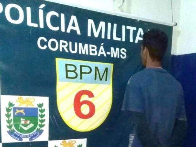Homem compra arma usada em triplo homic&iacute;dio e acaba preso 