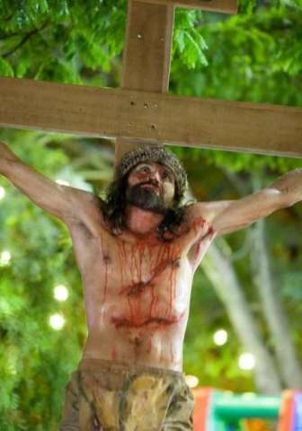Ora&ccedil;&atilde;o, jejum e filme de Mel Gibson preparam pastor para papel de Jesus
