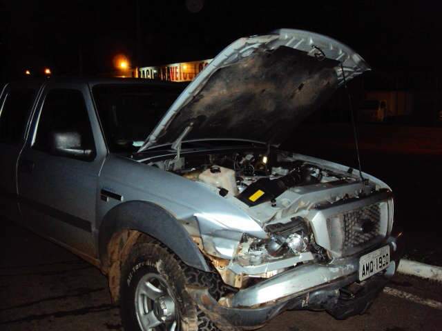 Acidente entre carro e caminhonete na BR-163 deixa tr&ecirc;s feridos
