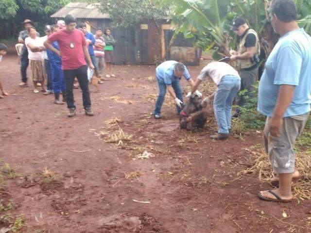 Fam&iacute;lia identifica homem de 29 anos morto a golpes de faca em aldeia
