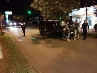 Hummer blindada de Jorge Rafaat foi atingido por rajada de tiros de metralhadora .50 (Foto: MS Diário)