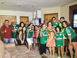Família de Jean reunida em Campo Grande no título do Palmeiras de 2016 (Foto: Arquivo Pessoal)