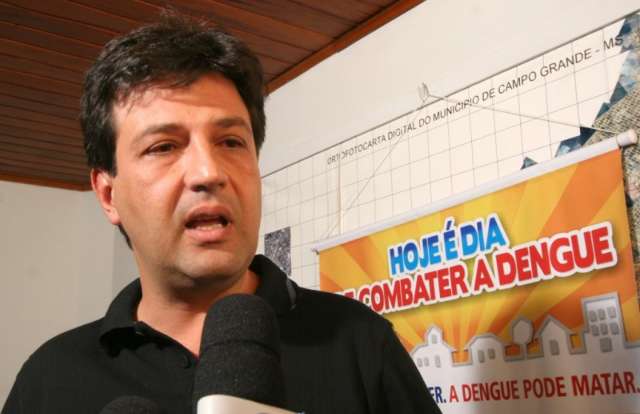 Com acordo de rod&iacute;zio, Mandetta assume presid&ecirc;ncia estadual do DEM